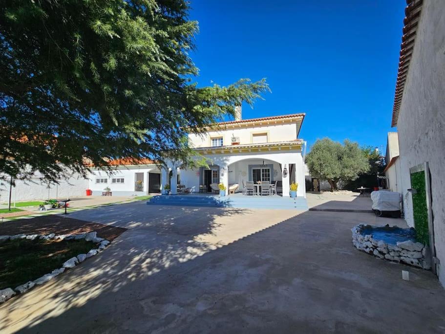 فيلا La Casa Del Arbol Fuentiduena de Tajo المظهر الخارجي الصورة